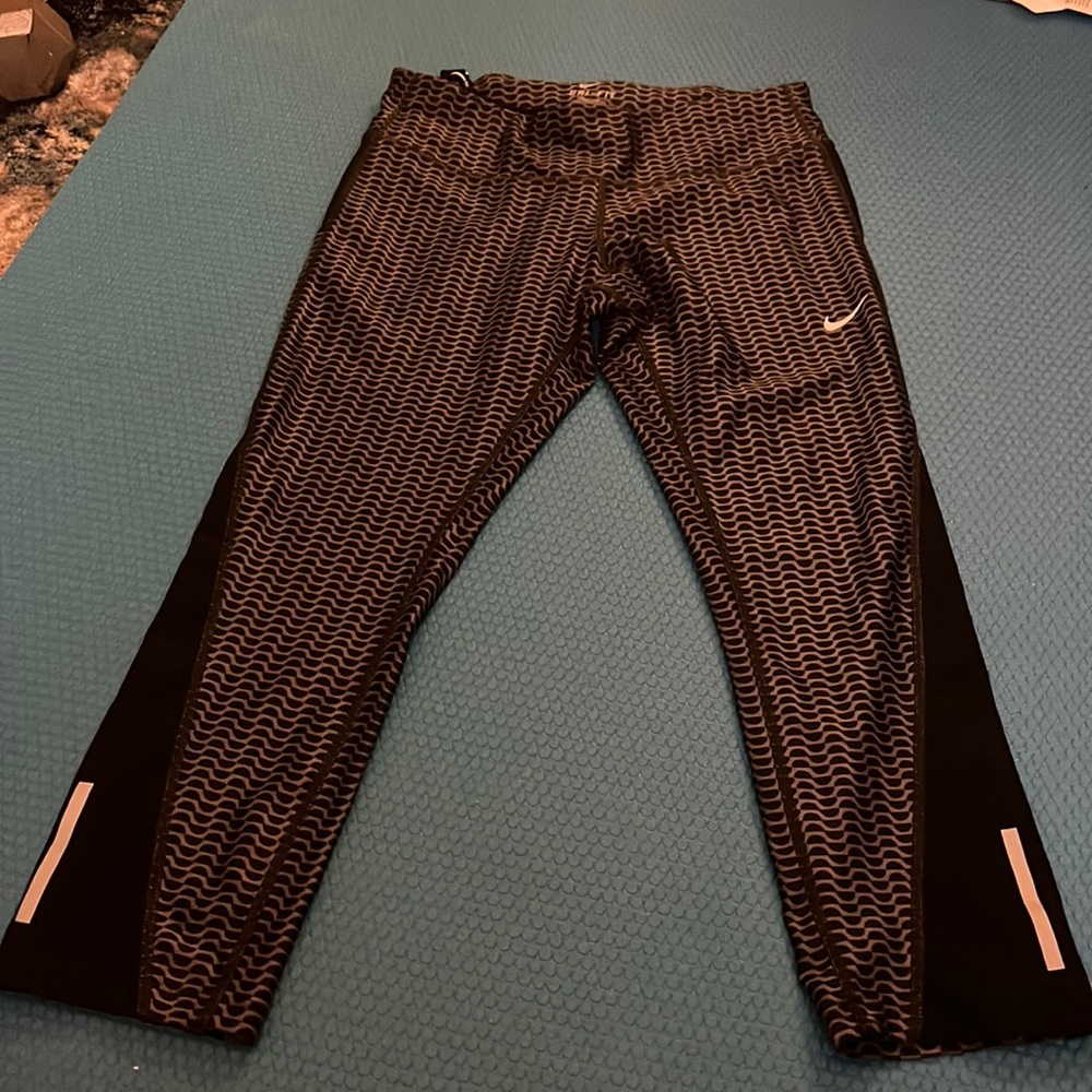Nike Dri-fit running leggings Capri medium